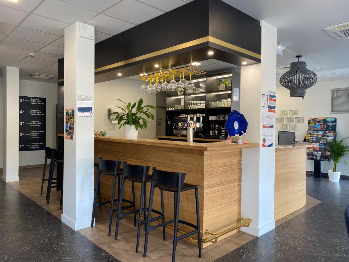 Auberge De Jeunesse Hi Clermont-Ferrand Buitenkant foto
