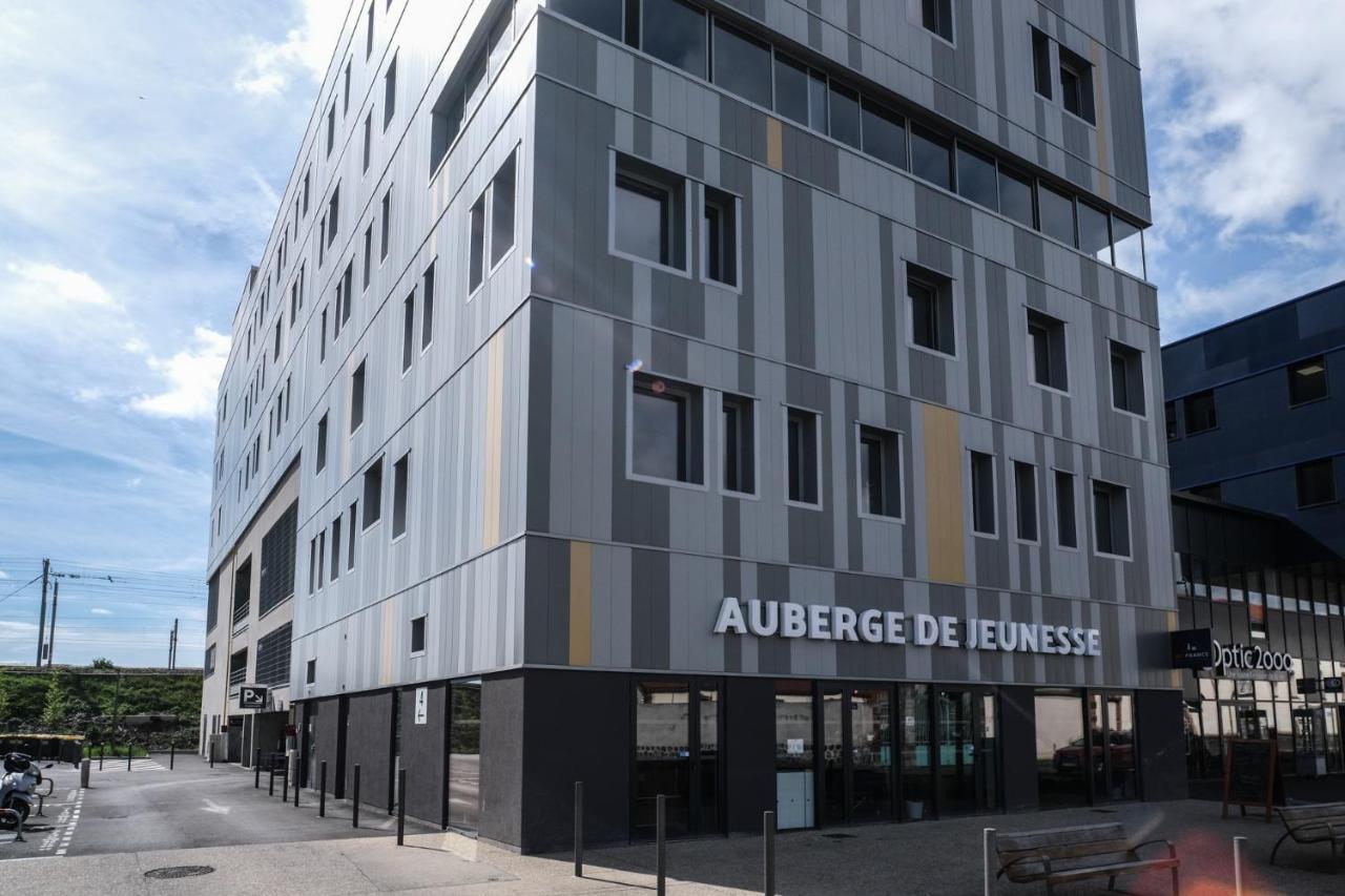 Auberge De Jeunesse Hi Clermont-Ferrand Buitenkant foto