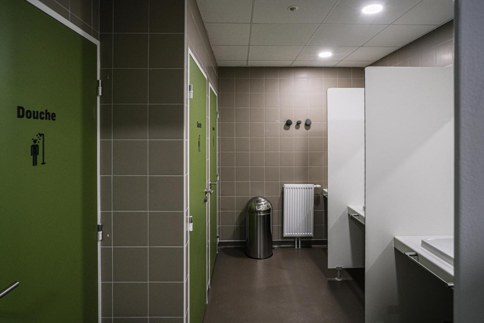 Auberge De Jeunesse Hi Clermont-Ferrand Buitenkant foto